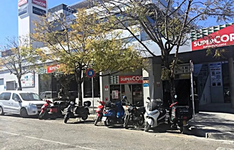 Premises in Palma in Son Moix Shopping Centre Area — photo 1