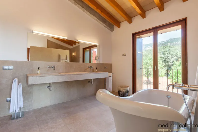 Country house in Selva — photo 12