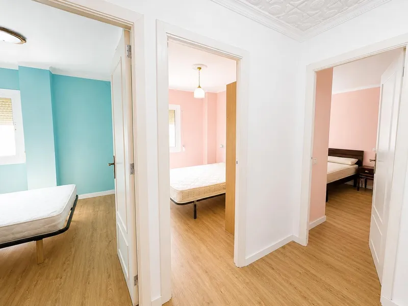 Spacious and bright flat with lift, balcony and storage room in the Vivero area — photo 5