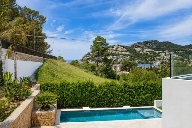 Harbour view apartment for sale in Port Andratx, southwest Mallorca — photo 4