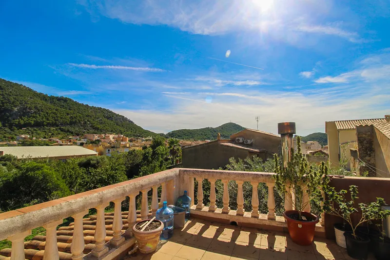 Ref. 2430C – Andratx – Beautiful and spacious detached village house with mountain views — photo 4