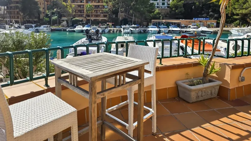 Restaurant for transfer in Club Nautico Santa Ponsa — photo 1