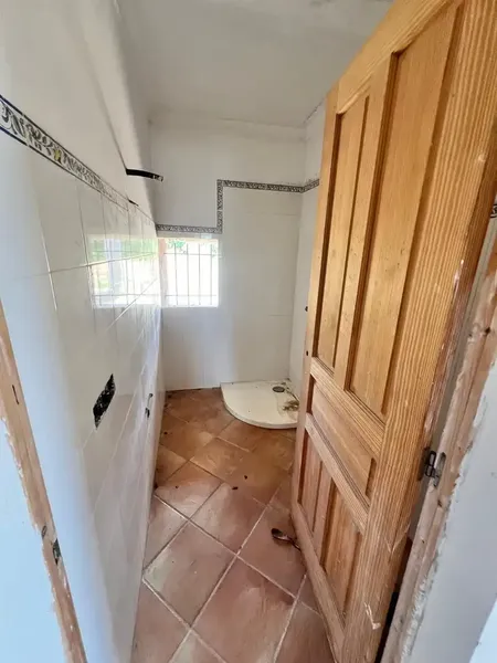 Rustic finca for sale just 5 minutes by car from Villafranca, in a quiet setting surrounded by nature. — photo 12