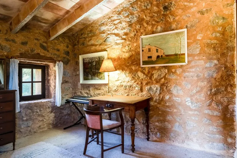 This charming natural stone finca from 1900 combines the authentic character of Mallorca with versatile usage possibilities — photo 12