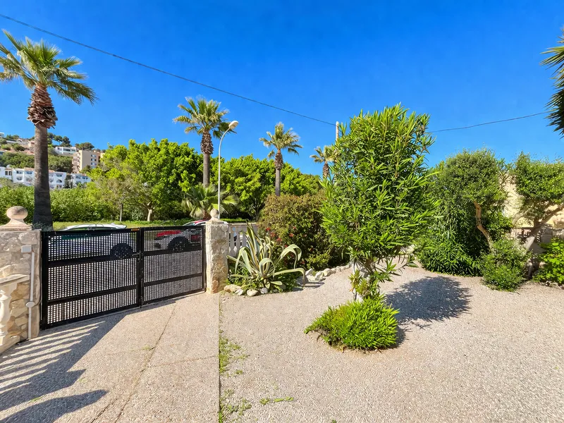 House with garden and terrace in the center of Santa Ponsa — photo 4