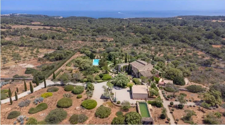 Wonderful Mallorcan finca style property with distant sea views close to the coast of Porto Colom, on the southeast of Mallorca — photo 2