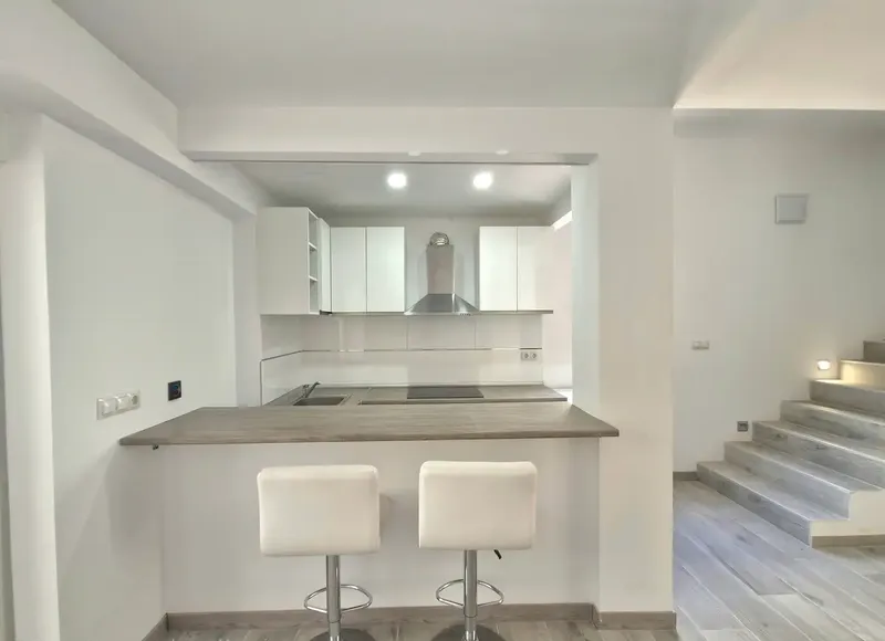 A few steps from the fine sandy beach of Peguera, this spacious townhouse presents a rare opportunity for those who want — photo 10