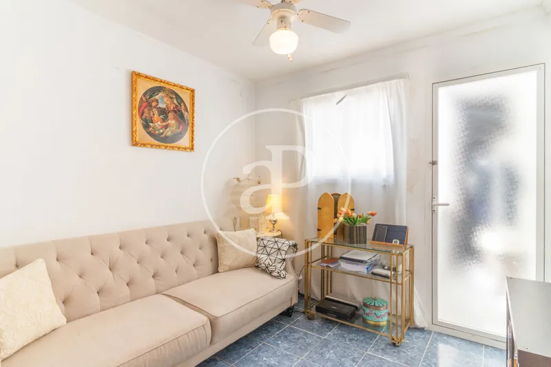 Flat for rent with Terrace in Ciutat Jardí (Valencia) — photo 11