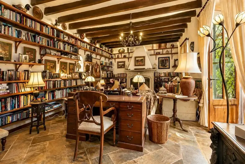 In the heart of Mallorca, on the outskirts of Mancor de la Vall, stands this charming natural stone property offering privacy, t — photo 5