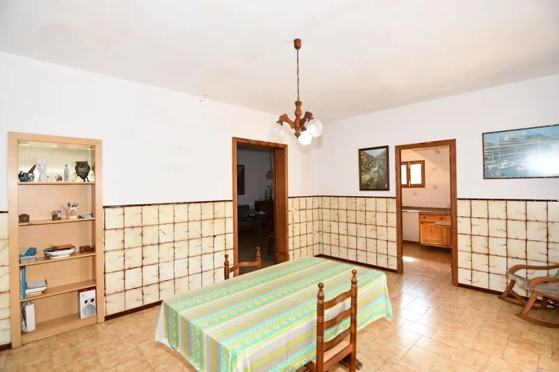 Town house with patio and possibilities of making an apartment on the first floor, in [...] — photo 11