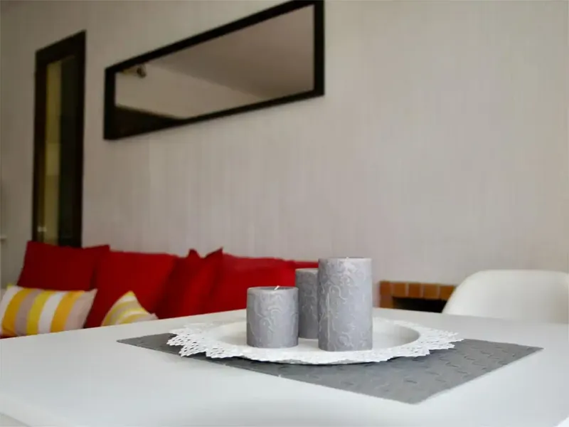 Ubicado en la tranquila zona de Es Pinareten Puerto Pollensa, este apartamento en venta ofrece un espacio acogedor y funcional. Totalmente a — photo 5