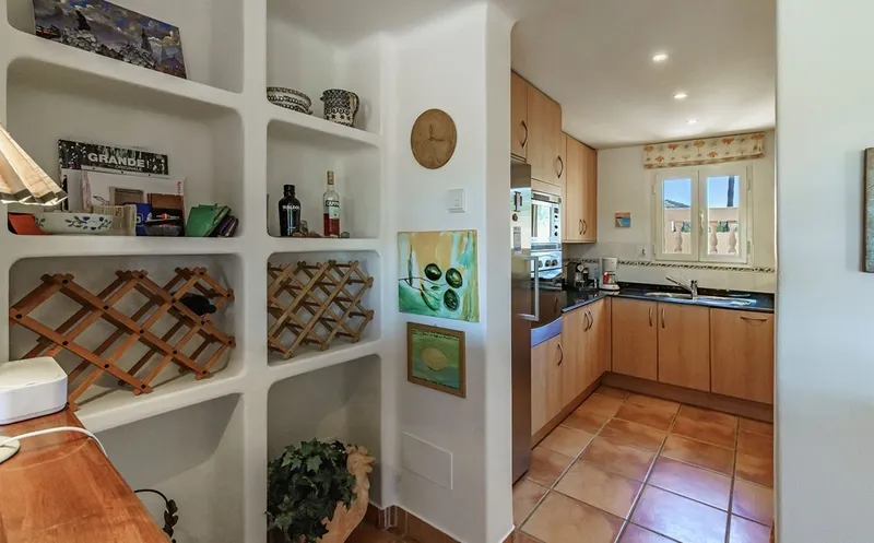 Beautiful 3 bedroom penthouse in Santa Ponsa with separate guest room in… — photo 6