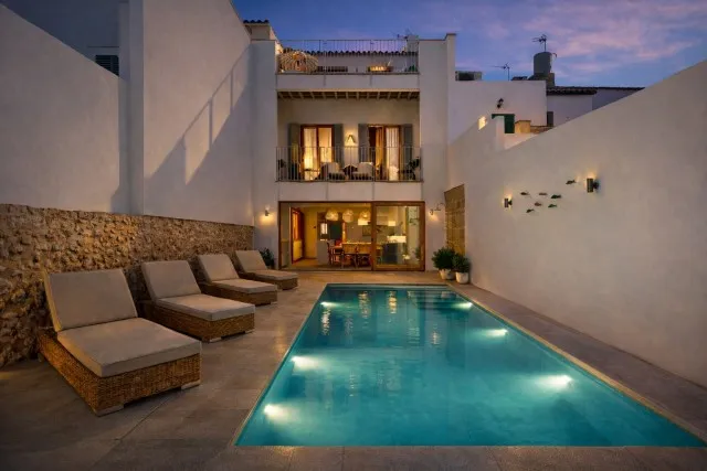 Elegantly renovated village house with pool for sale in Pollensa, North Mallorca — photo 1