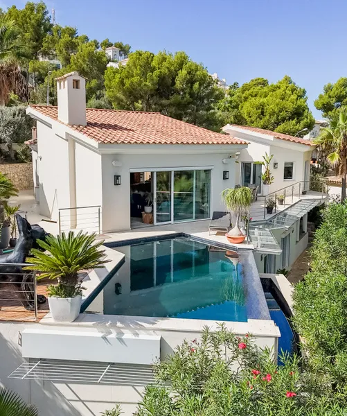 Villa with slight sea views in Nova Santa Ponsa — photo 2