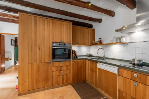 Capdella, Majorcan finca with well-kept garden, pool and holiday rental license in Es Capdella — photo 8