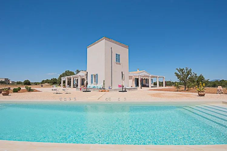 Rustic finca with bright, cozy house and pool, all recently built — photo 2