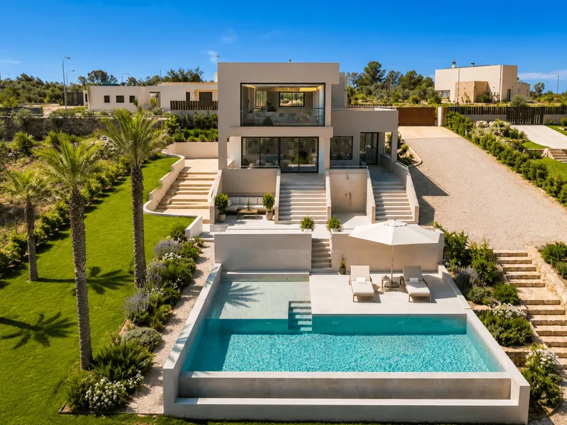 Exclusive new-build villa with spectacular panoramic views in Son Gual — photo 1