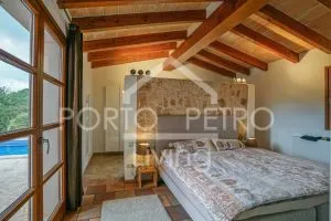 Ref. PRO196 – Bright chalet with gallery and separate pool house with sauna near Cala Figuera — photo 10