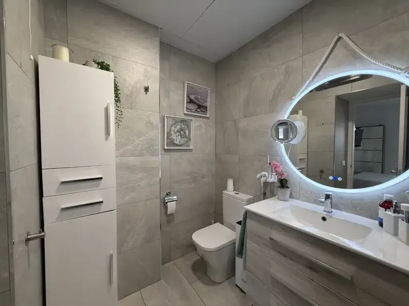 Magnífica planta baja completamente reformada, situada a tan solo 300 metros del mar, en una ubicación ideal para disfrutar de la tranquilid — photo 10