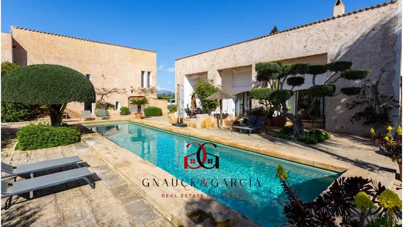 Estate for sale in Campos — photo 1
