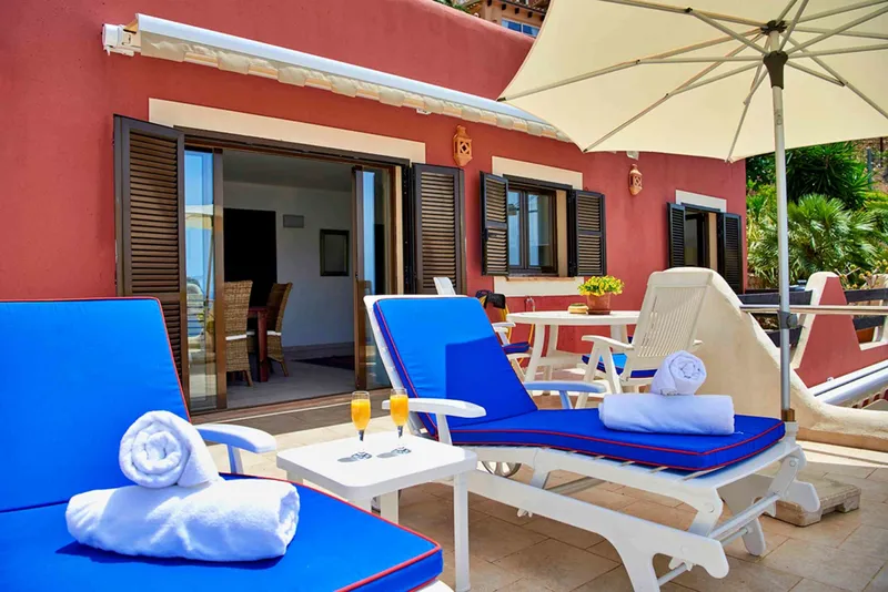Sea view villa for sale with two apartments Puerto Andratx in Port… — photo 9
