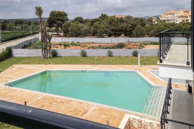 This beautiful complex is located on the east coast of Mallorca, not far from the natural reserve 'Sa Punta de N'Amer', between Cala Millor and Sa — photo 3