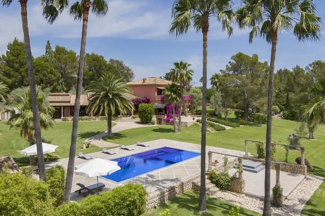 Country estate with rental license for sale close to Pollensa, Mallorca — photo 1