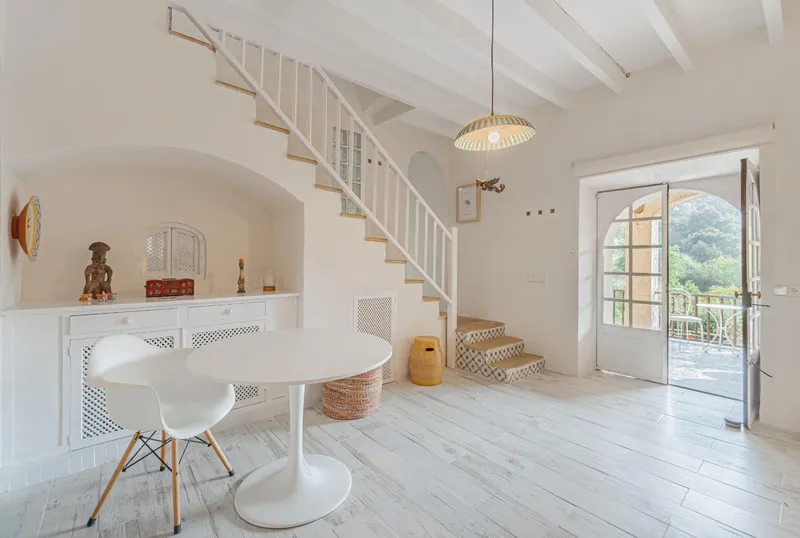 Traditional house with views — photo 6