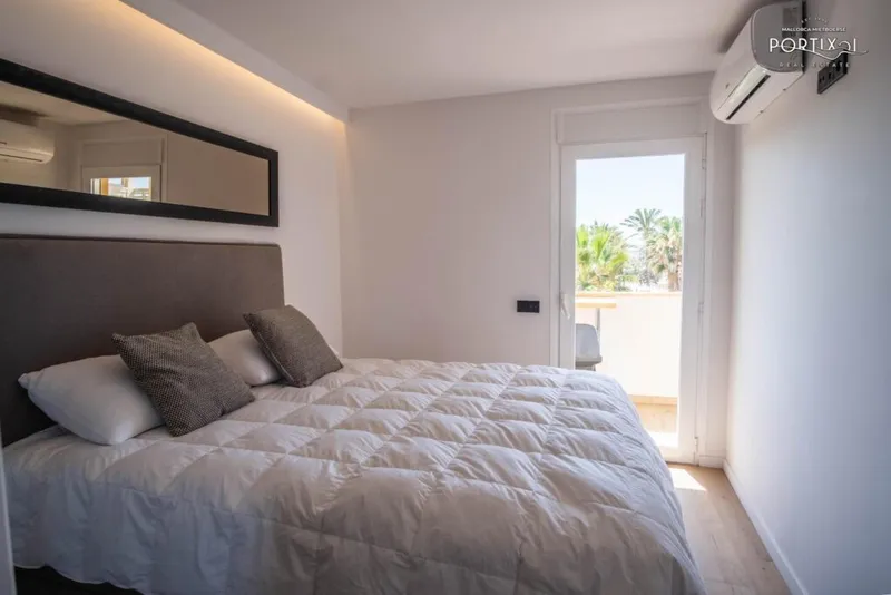 Reformed apartment with fantastic sea views — photo 10