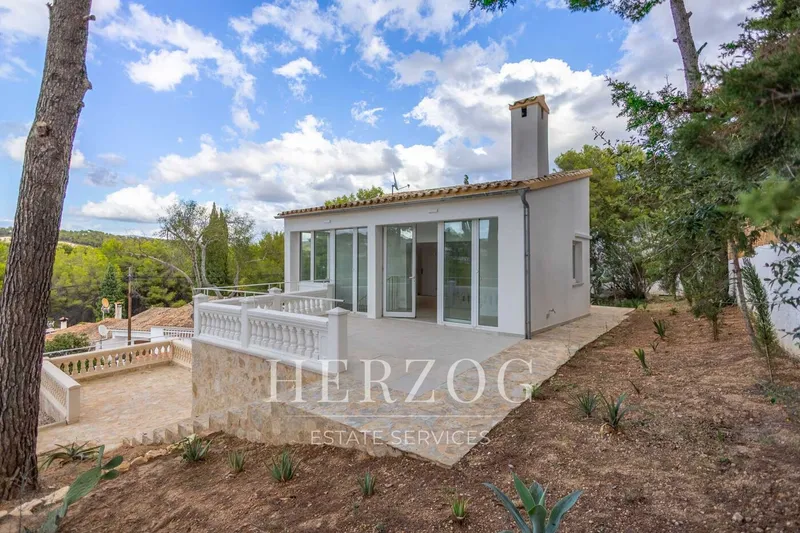 Fully Renovated Villa with a Beautiful Garden in Costa de la Calma — photo 2
