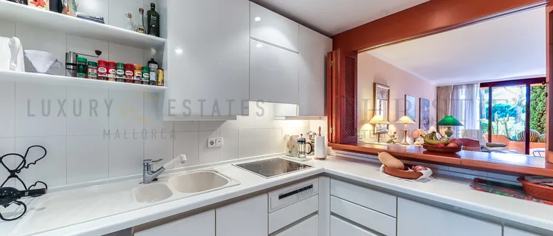 Large first floor apartment in Santa Ponsa with green views — photo 4