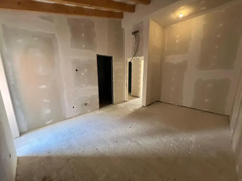 Amplio piso de obra nueva con gran potencial en Manacor! — photo 7