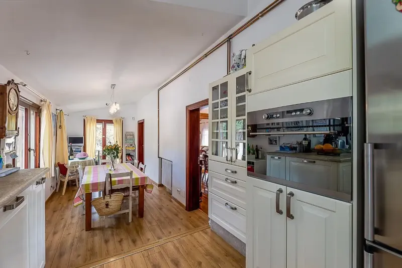 ¡Os damos la bienvenida a esta espectacular oportunidad de vivir en una gran finca residencial, sita en una de las zonas más bonitas de la l — photo 8