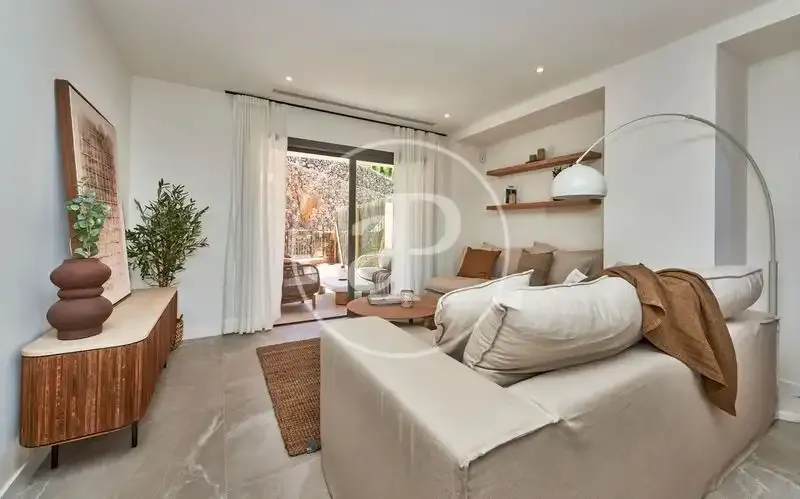 Authentic Mallorcan Design and Spacious Common Areas with Pool — photo 8