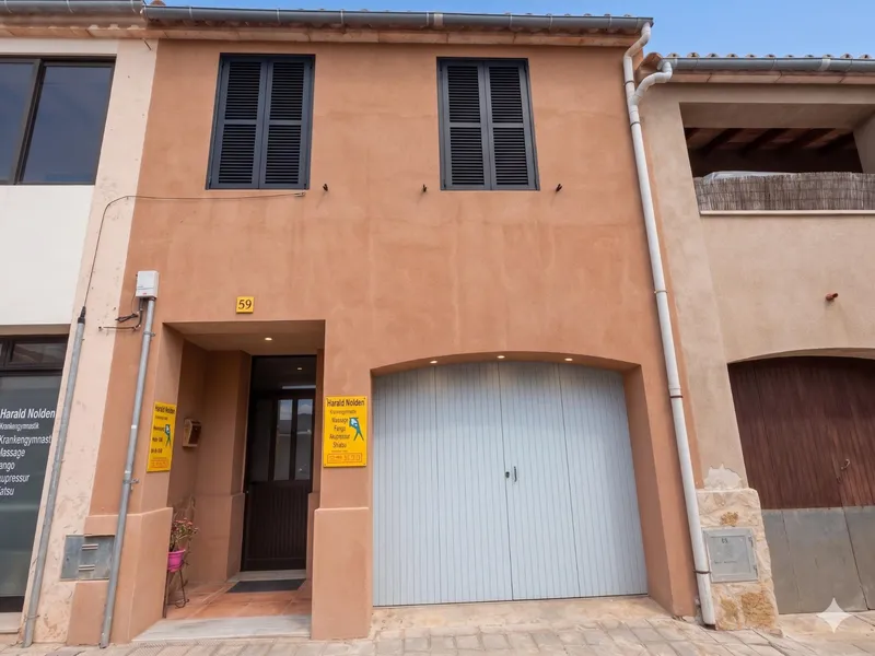 Exclusive Sale. Townhouse with valid Medical Center license, Santanyí — photo 1
