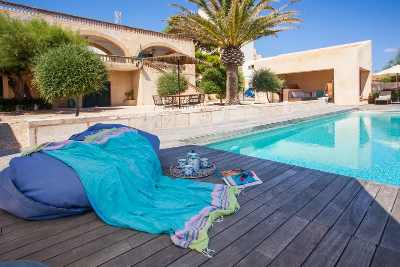 Vacation rental: Villa on the seafront in Colonia de Sant Jordi for rent — photo 3