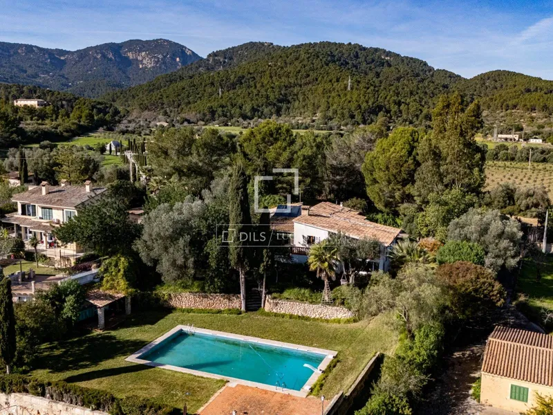 466m² house / villa for sale in Palma de Mallorca — photo 1