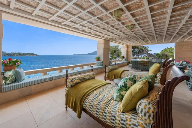 Exclusive frontline estate with direct sea access for sale in Formentor, North Mallorca — photo 12