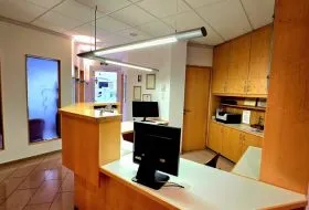 High-quality, fully equipped dental practice for sale — photo 1