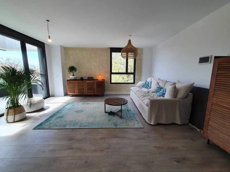 100m² penthouse with 4 rooms, 2 bathrooms and balcony for sale — photo 3