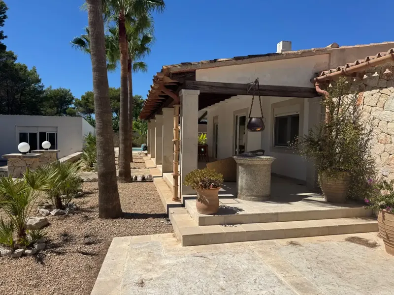 Discover this magnificent 383 m² home on a spectacular 2,804 m² plot — photo 8
