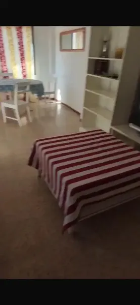 4th floor apartment without lift, very good staircase, 4 bedrooms, bathroom, living-dining room with balcony, clear views, large kitchen with gallery — photo 5