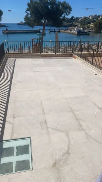 Exclusive seafront luxury maisonette in Porto Cristo with private garage and stunning sea views — photo 2