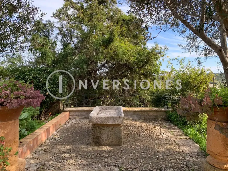 Inversiones Grup Real Estate Boutique presents this majestic Mallorcan manor house with tourist license in Muro. — photo 10