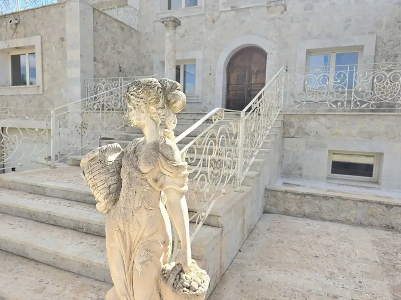 In a privileged elevated position, not far from Playa de Muro, this extraordinary property rises above the island between Santa Margalida — photo 3