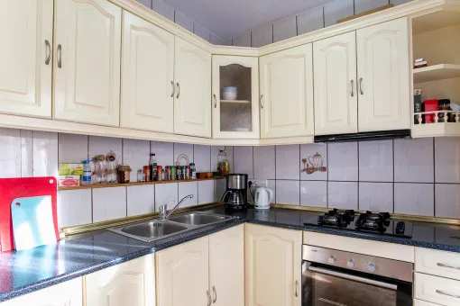Santa Catalina, cozy apartment with balcony and central heating in a quiet area in the popular Camp d'En Serralta neighborhood of Palma for long-term rental — photo 4
