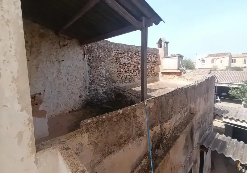Well-maintained 2-storey village house with great potential, large garage, interior patio in the center of Es Llombards - Santanyí — photo 7