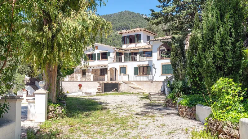 Charming house with pool in Fornalutx — photo 7