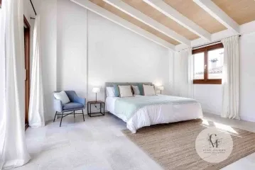 Contemporary elegance with traditional essence, pool and garage in the heart of Pollença — photo 12