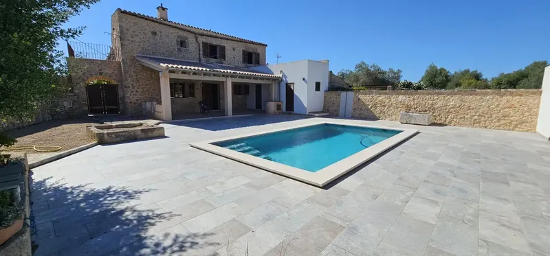 Impressive house-chalet with pool for rent — photo 1
